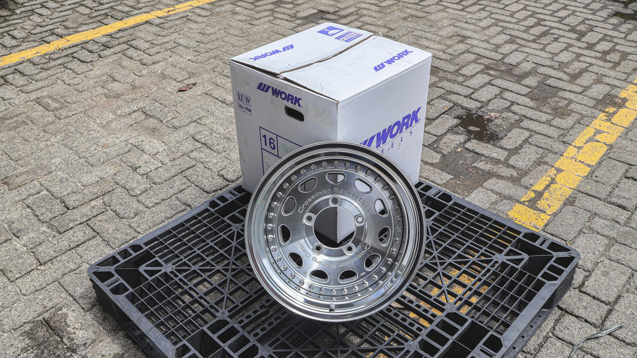 CRAG GALVATRE R16x8 ET -12 PCD 5x139.7 - Machining Silver Polished (Original Japan)