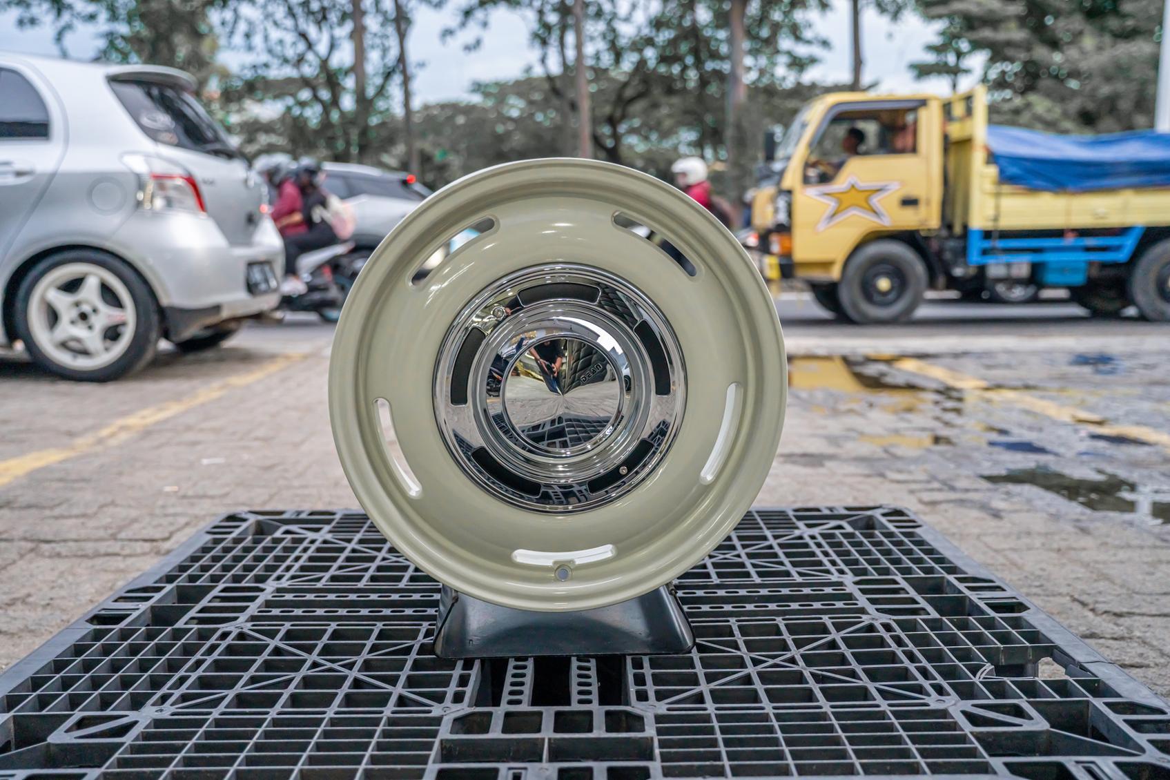 CROSS COUNTRY R17x7 ET 38 Dual PCD 5x108/114.3 (Original Japan) view 3