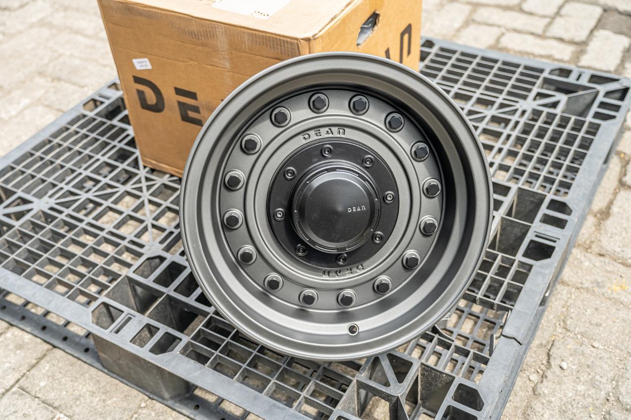 COLORADO R15x6 ET -5 PCD 5x139 (Original Japan)