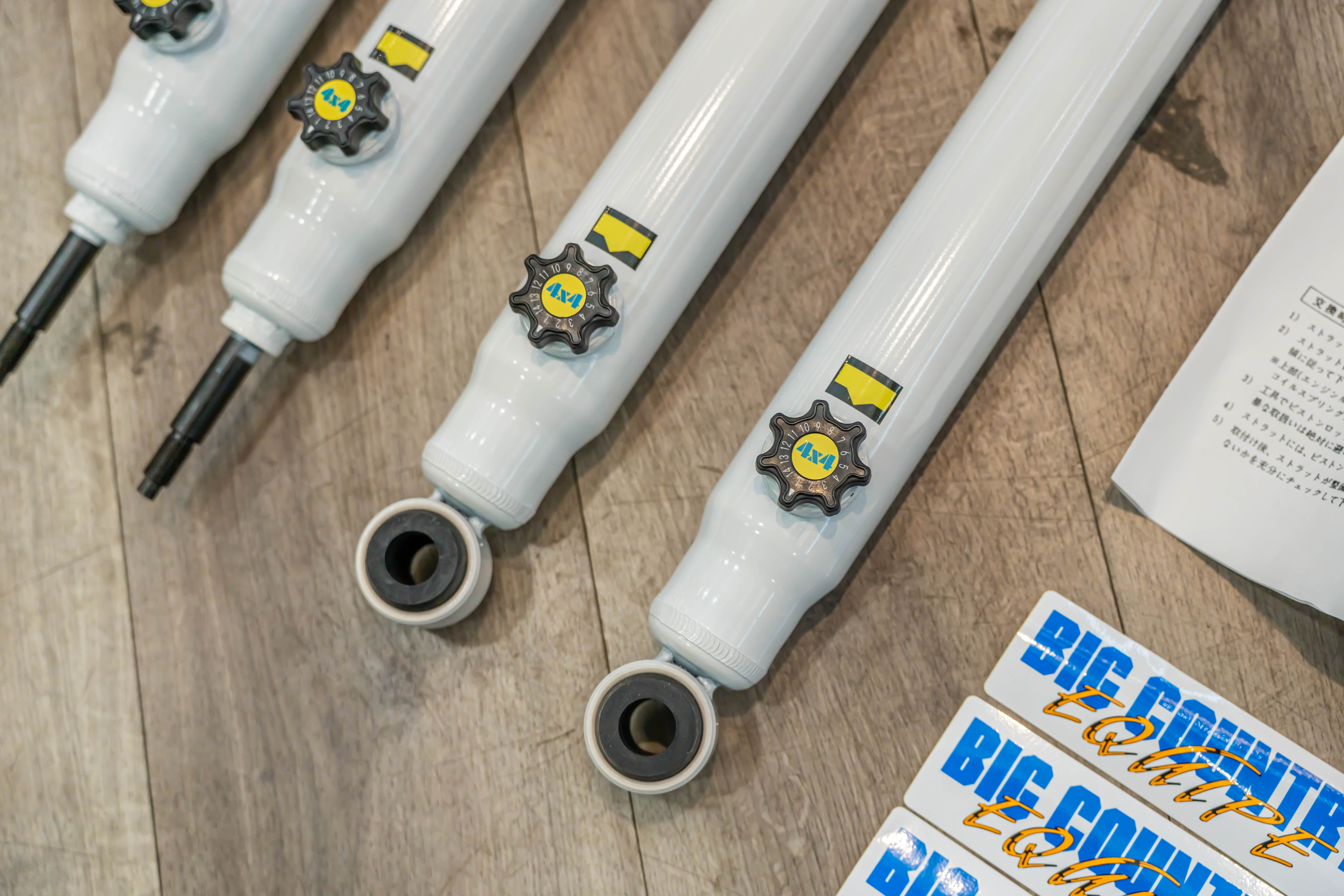 Country Suspension Shock Absorber for Toyota Land Cruiser 80 view 3