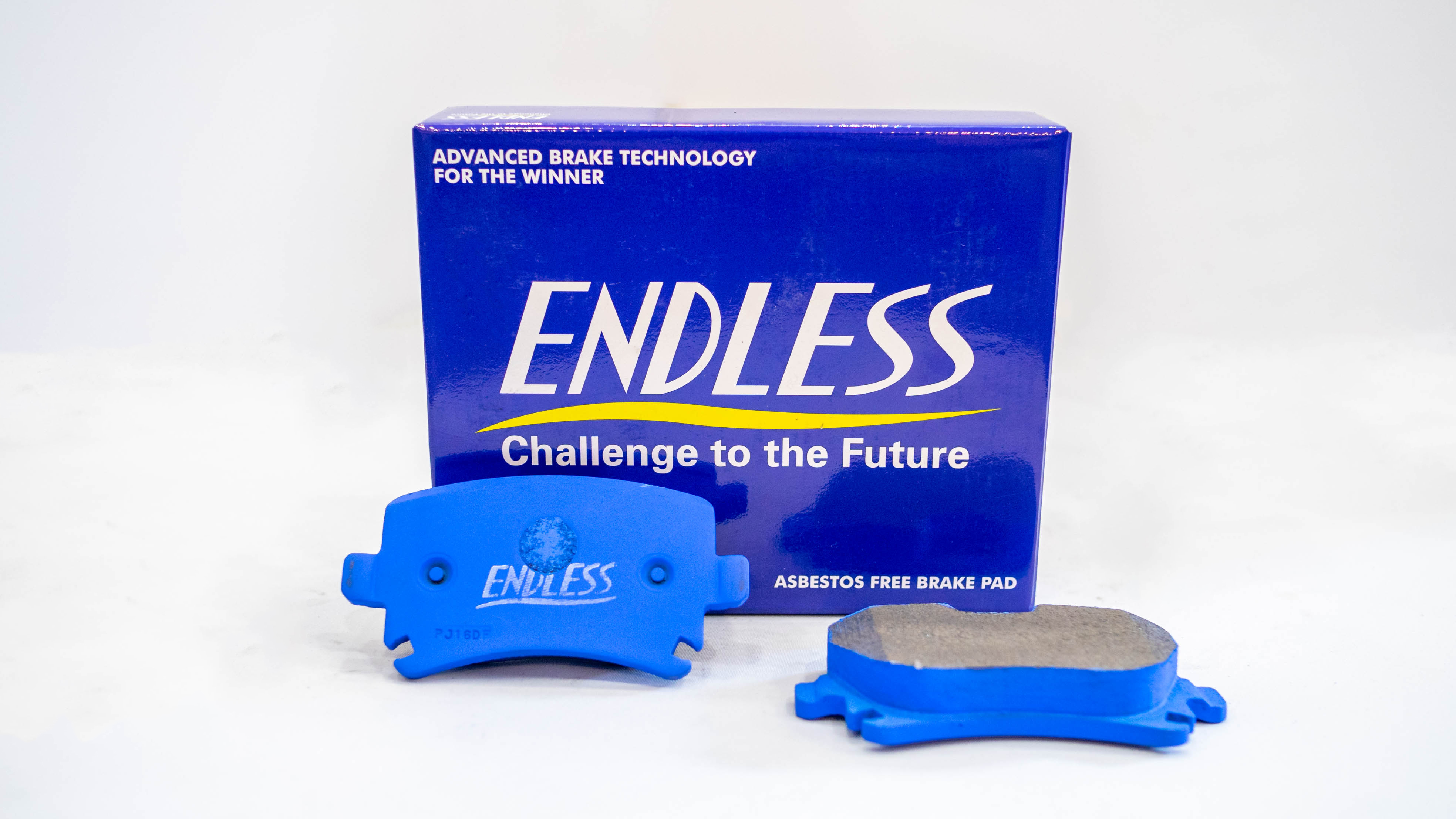 Endless Brake Pad EIP132 MX72 for Volkswagen GOLF GTI MK6 / MK7 & Audi TTS, TT 2.0 & 1.8 (Rear)