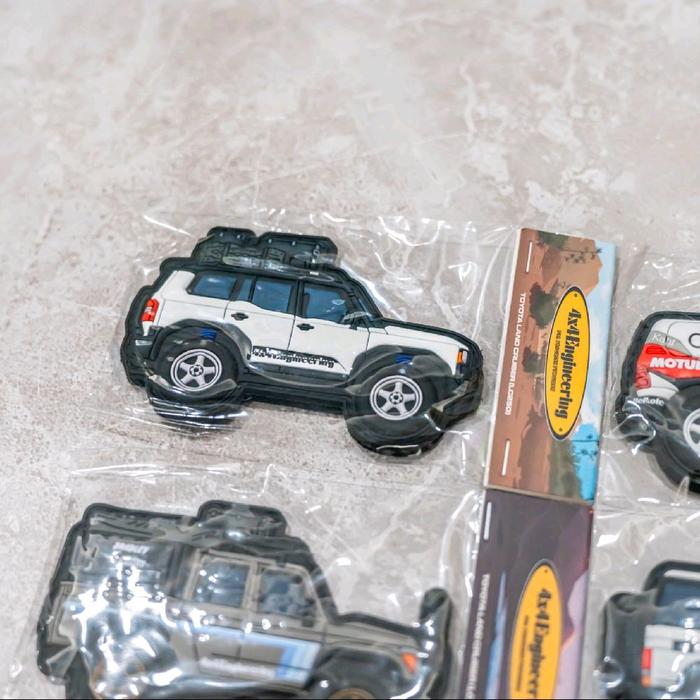 Leen Customs x 4x4 Engineering Rubber Patch view 2