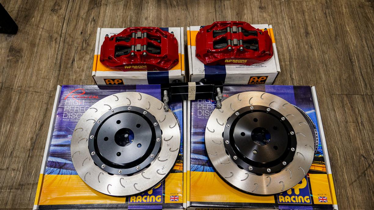 AP Racing Pro 5000 R Big Brake Kit Toyota Innova Reborn