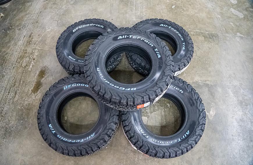BFGoodrich All Terrain T/A KO3 235/75 R15