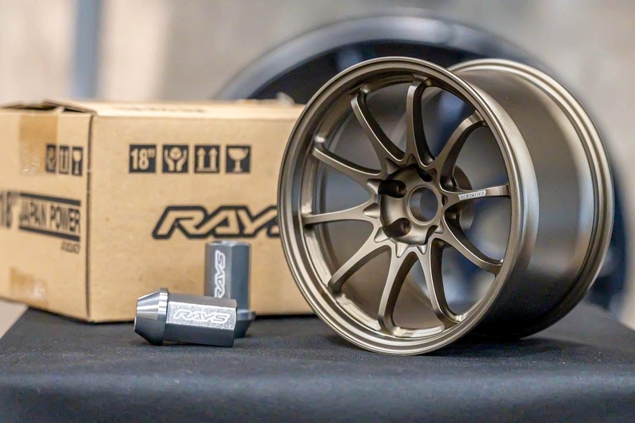 RAYS Wheels 1/4 Scale Model - Volk Racing CE28N-Plus (Bronze Almite)