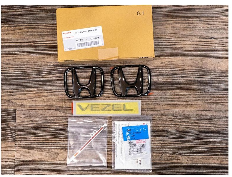 Honda Access Japan Black Emblem Kit Vezel